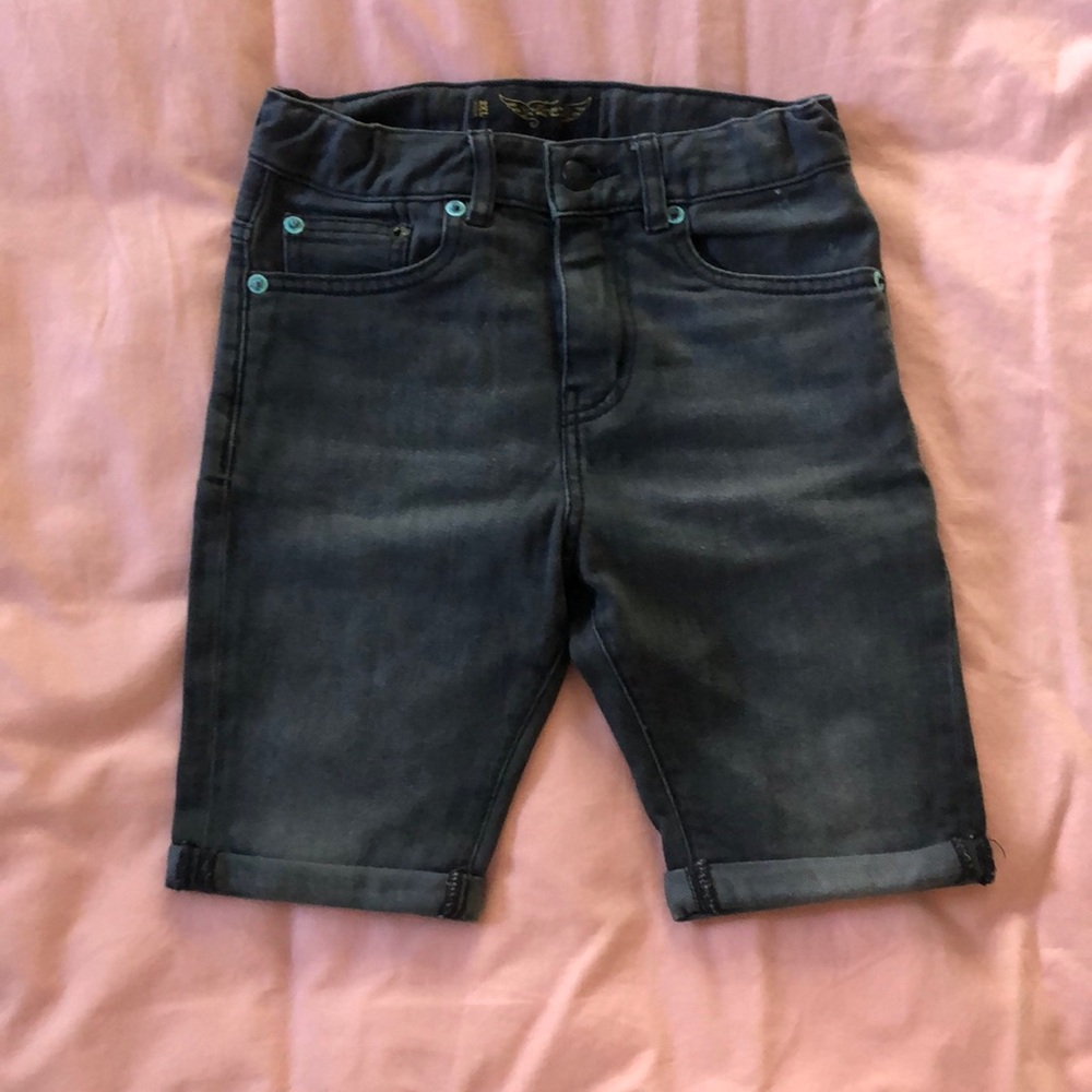 New without tag Finger in the nose gray denim boys shorts. Size 10